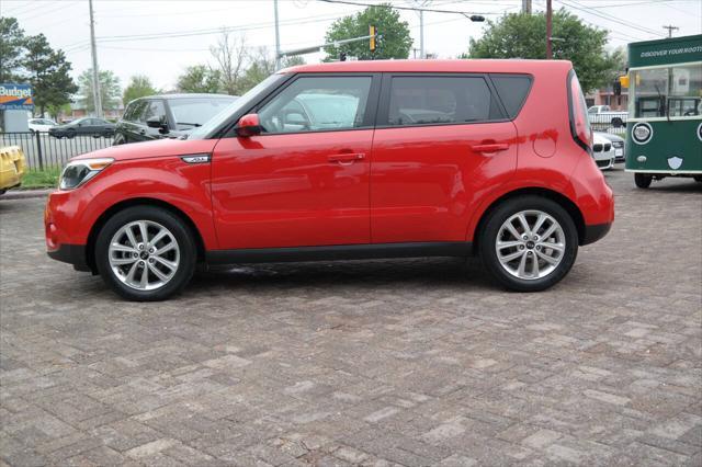 Photo of 2017 Red Kia Soul