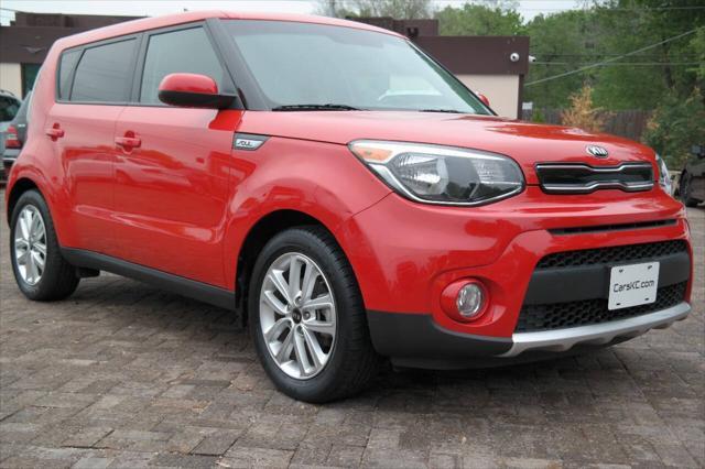 Photo of 2017 Red Kia Soul
