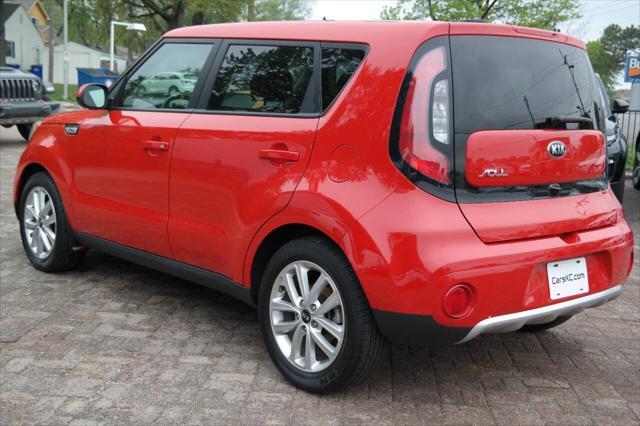 Photo of 2017 Red Kia Soul