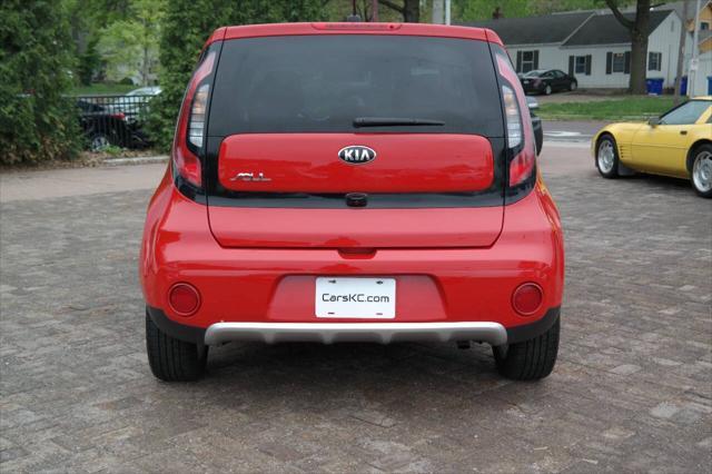 Photo of 2017 Red Kia Soul