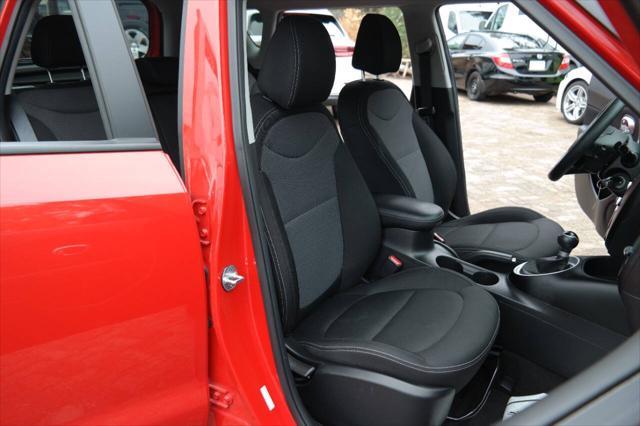 Photo of 2017 Red Kia Soul