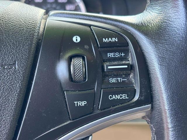 Photo of 2016 White Acura MDX