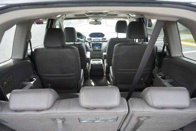 Photo of 2016 Lunar Silver Metallic Honda Odyssey