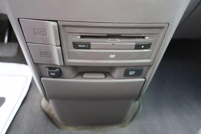 Photo of 2016 Lunar Silver Metallic Honda Odyssey