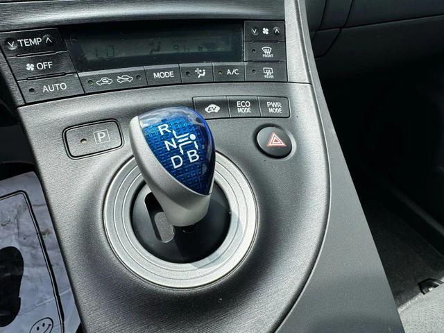 Photo of 2010 Black Toyota Prius