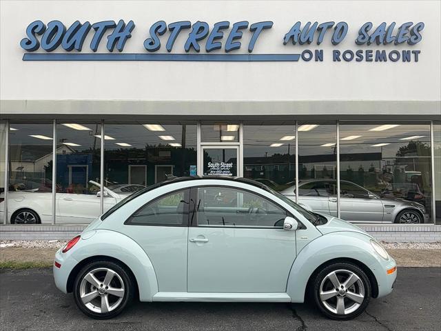 2010 Volkswagen New Beetle