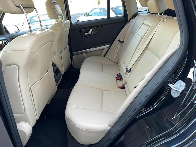Photo of 2015 Black Mercedes-Benz GLK-Class