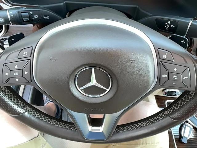 Photo of 2015 Black Mercedes-Benz GLK-Class