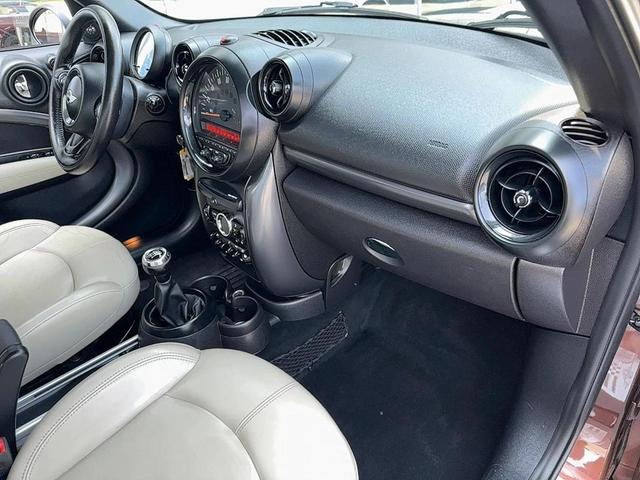 Photo of 2015 Brown MINI Countryman
