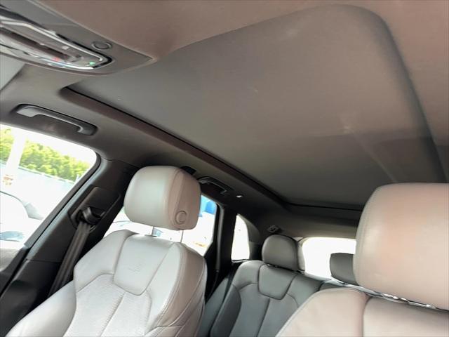 Photo of 2022 Mythos Black Metallic Audi SQ5