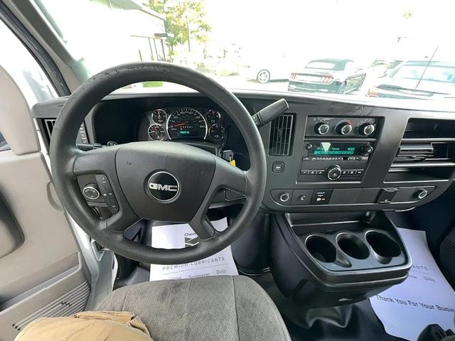 Photo of 2017 Summit White GMC Savana 2500