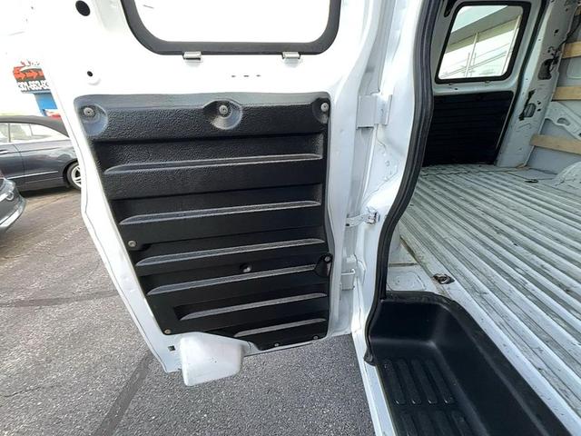Photo of 2017 Summit White GMC Savana 2500