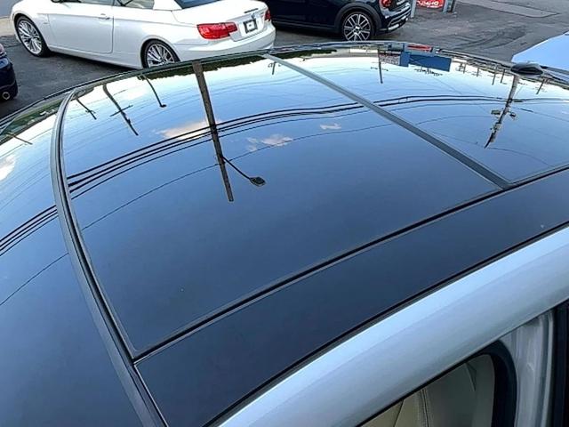 Photo of 2016 Bright Silver Metallic Nissan Maxima