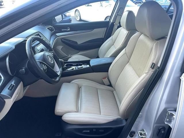 Photo of 2016 Bright Silver Metallic Nissan Maxima