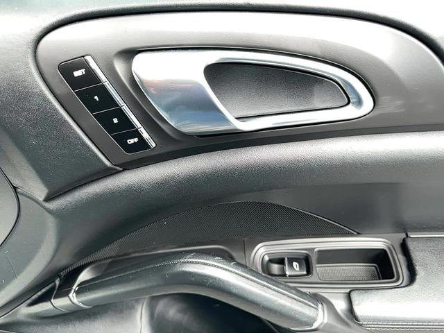 Photo of 2011 Dark Blue Metallic Porsche Cayenne