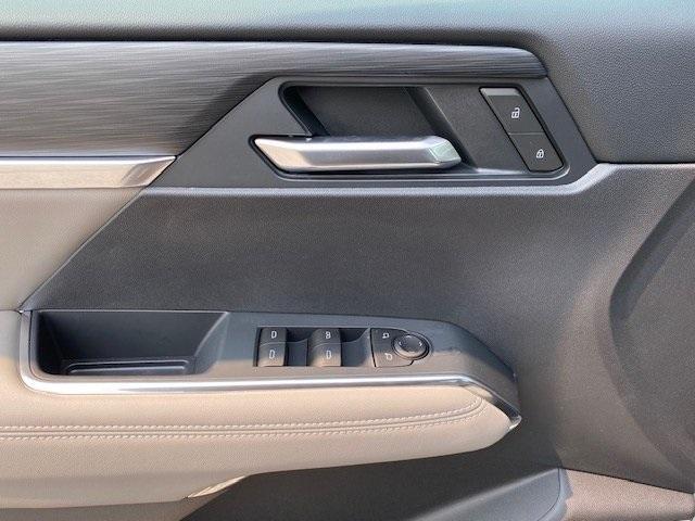 Photo of 2026 Summit White GMC Acadia