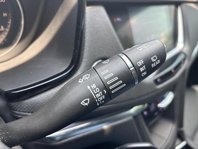 Photo of 2020 Stellar Black Metallic Cadillac XT5
