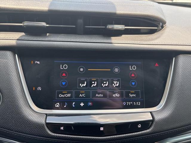 Photo of 2020 Stellar Black Metallic Cadillac XT5
