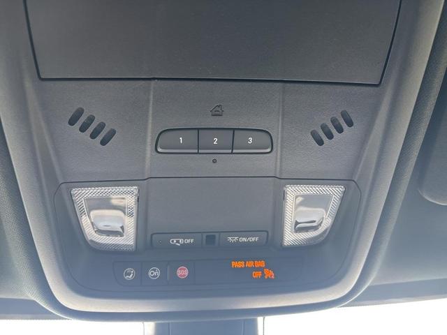 Photo of 2020 Stellar Black Metallic Cadillac XT5
