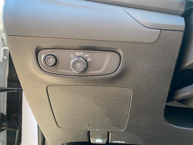 Photo of 2025 White Frost Tri-Coat Buick Encore GX