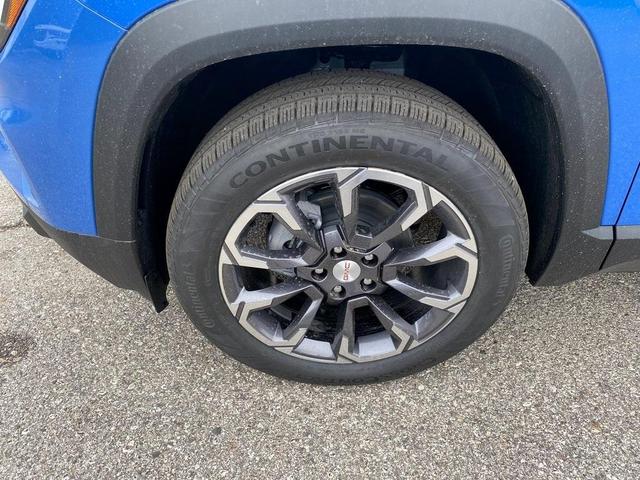 Photo of 2025 Metallic GMC Terrain