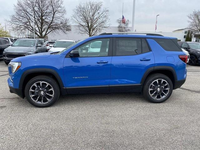 Photo of 2025 Metallic GMC Terrain
