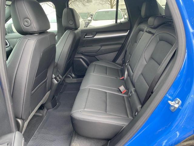 Photo of 2025 Metallic GMC Terrain