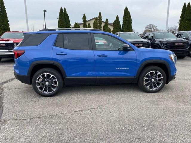 Photo of 2025 Metallic GMC Terrain