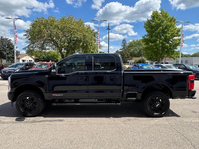 Photo of 2024 Agate Black Metallic Ford F-250