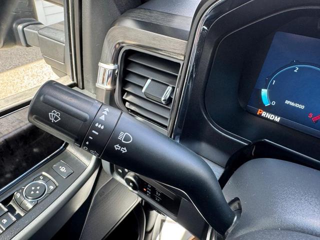 Photo of 2024 Agate Black Metallic Ford F-250