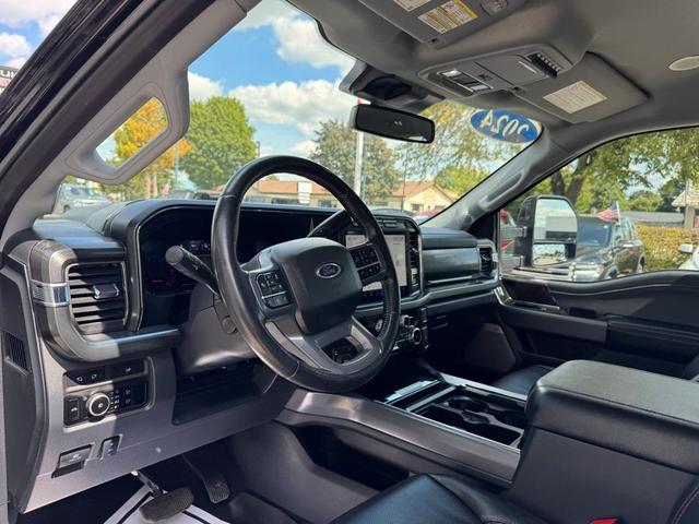 Photo of 2024 Agate Black Metallic Ford F-250