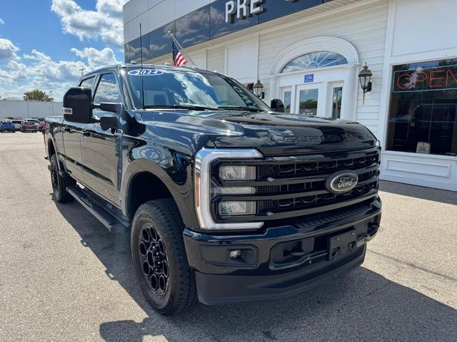 Photo of 2024 Agate Black Metallic Ford F-250