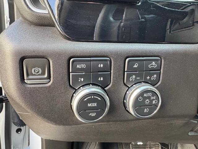 Photo of 2024 Summit White GMC Sierra 1500