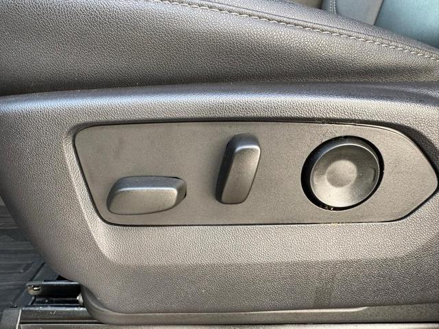 Photo of 2024 Summit White GMC Sierra 1500