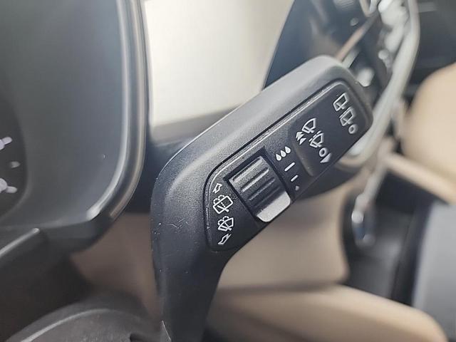 Photo of 2022 Ice Blue Ford Escape