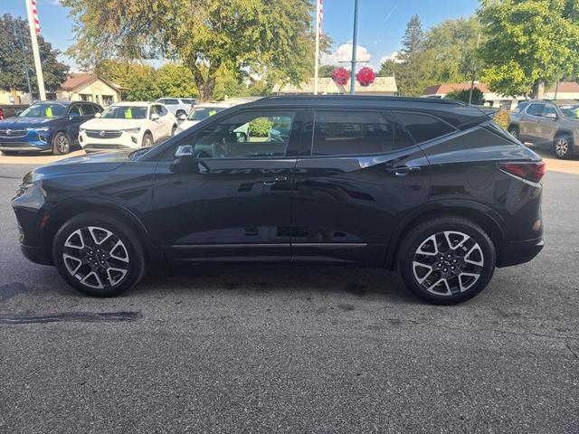 Photo of 2024 Black Chevrolet Blazer