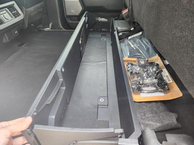 Photo of 2023 Oxford White Ford F-250