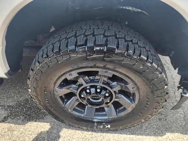Photo of 2023 Oxford White Ford F-250