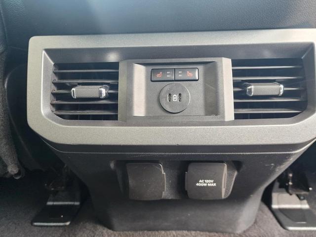 Photo of 2023 Oxford White Ford F-250