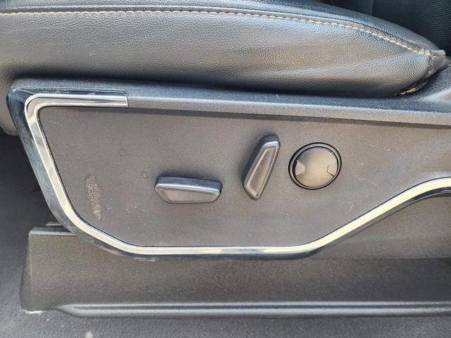 Photo of 2023 Oxford White Ford F-250