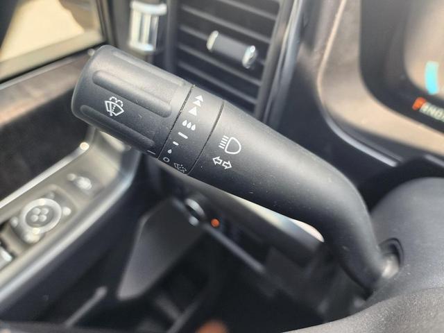 Photo of 2023 Oxford White Ford F-250