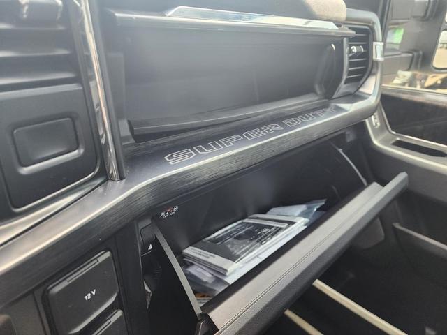 Photo of 2023 Oxford White Ford F-250