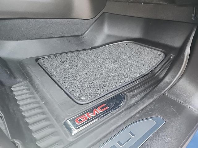 Photo of 2024 Metallic GMC Sierra 1500