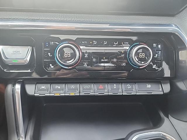 Photo of 2024 Metallic GMC Sierra 1500