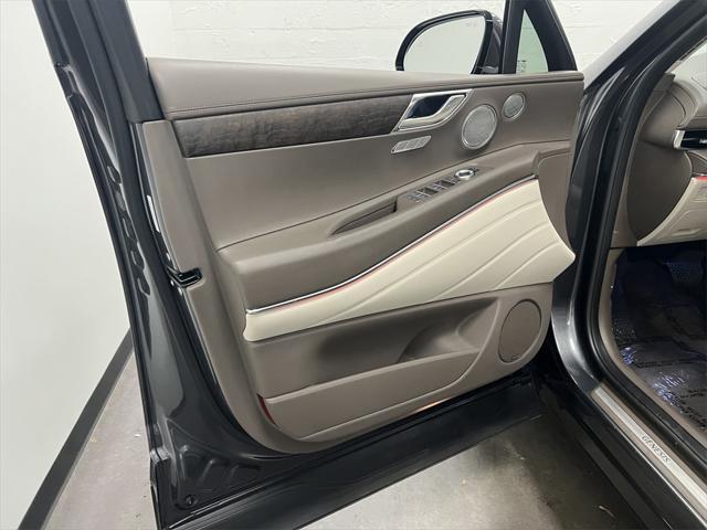 Photo of 2022 Himalayan Gray Genesis GV80
