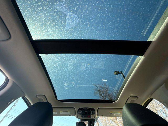 Photo of 2025 Amazon Gray Hyundai TUCSON Hybrid