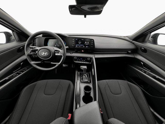 Photo of 2025 Ecotronic Gray Hyundai ELANTRA