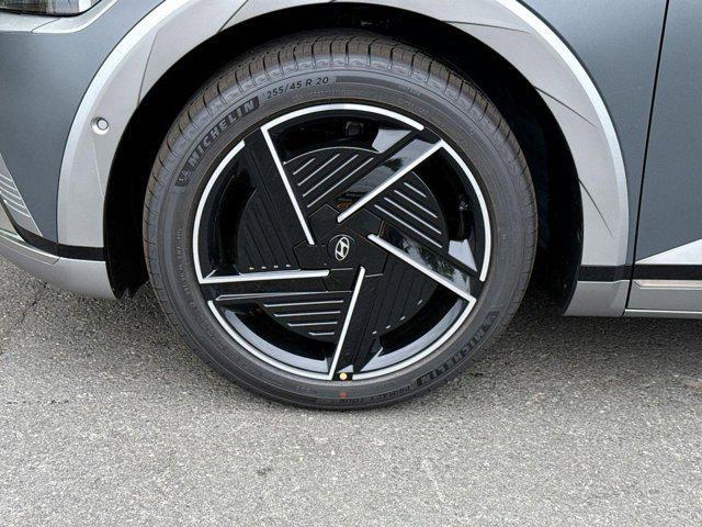Photo of 2025 Ecotronic Gray Matte Hyundai IONIQ 5