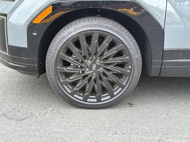 Photo of 2025 Hampton Gray Hyundai SANTA FE