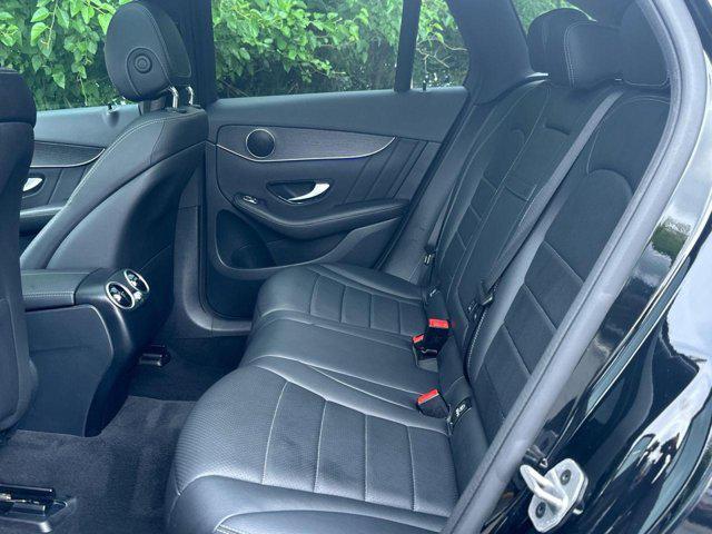 Photo of 2022 Black Mercedes-Benz GLC 300